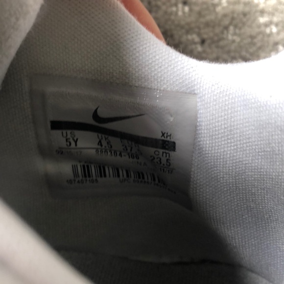 Nike Paul George Basketball Shoes - Picture 4 of 8